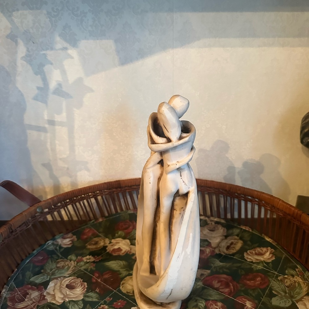 Elegant Cream Sculpture - Home Art